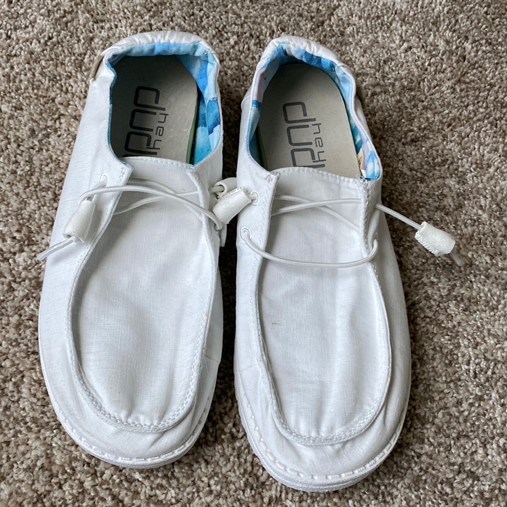 Hey Dude Womens Size 9